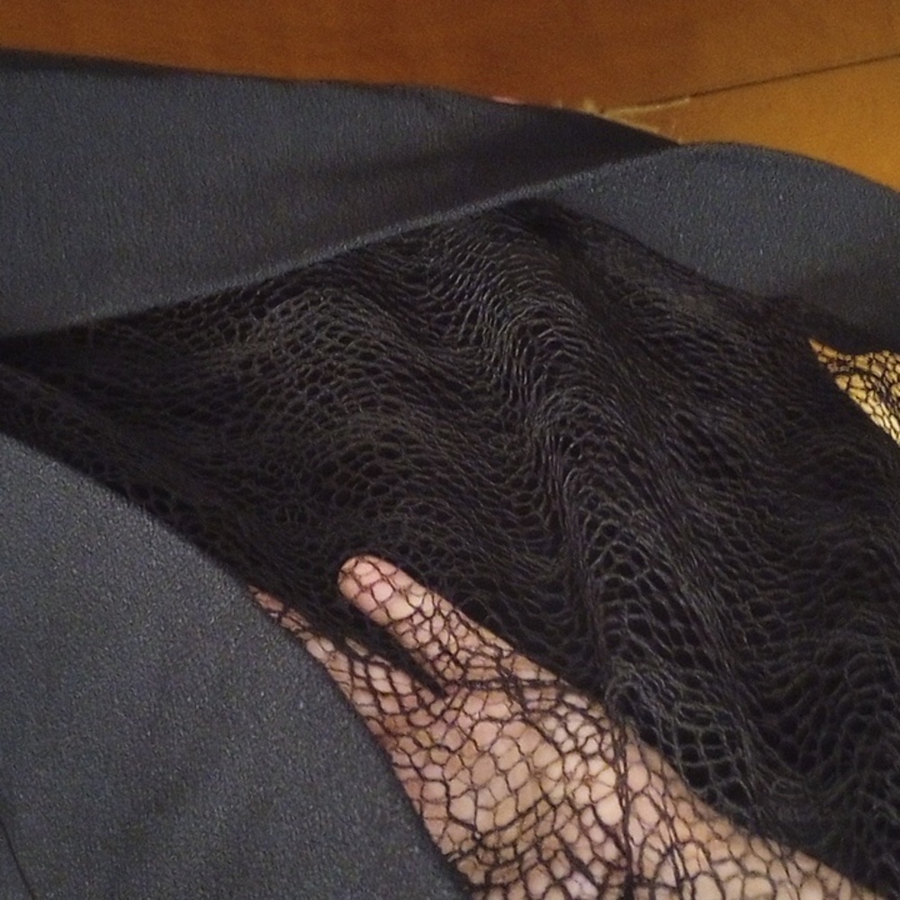 Dress - Picture 4 of 11